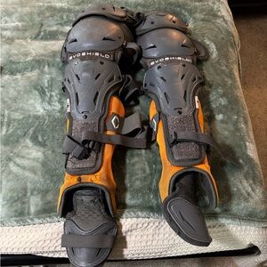 Men's Evoshield Catching Leg Guards GAME USED by Tennessee Vols Baseball team